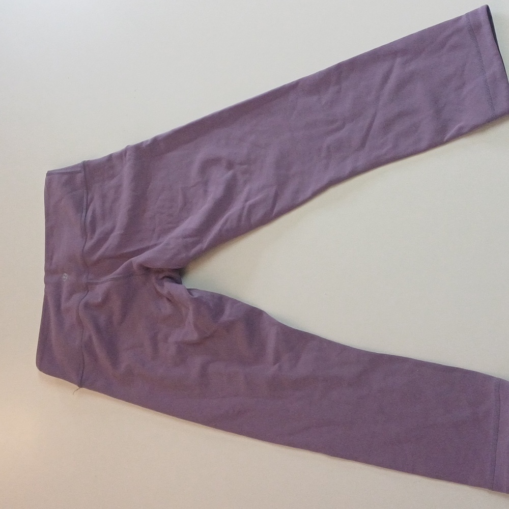 Lululemon leggings knee length plum purple